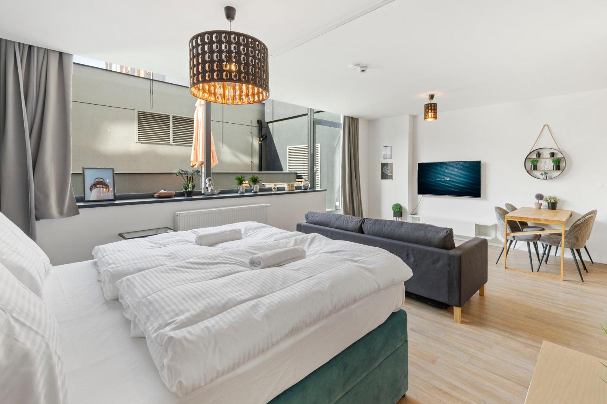 Lam Yacht Club - Terrace 10M2 Apartment Bratislava Exterior foto